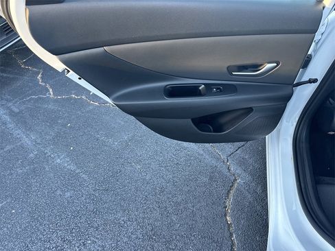 New 2025 Hyundai Elantra SEL w/ Cargo Package image 22