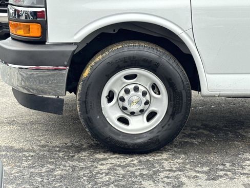 Used 2024 Chevrolet Express 2500 w/ Driver Convenience Package image 26
