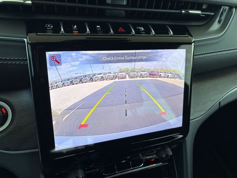 New 2025 Jeep Grand Cherokee L Limited image 20