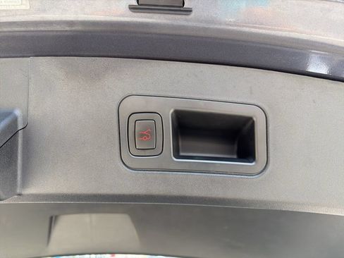 Used 2019 Tesla Model S 100D AWD/4WD image 11