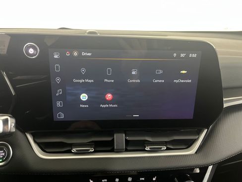 Used 2025 Chevrolet Equinox LT w/ Convenience Package II image 73