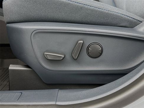 New 2026 Ford Maverick XLT w/ XLT Luxury Package image 19