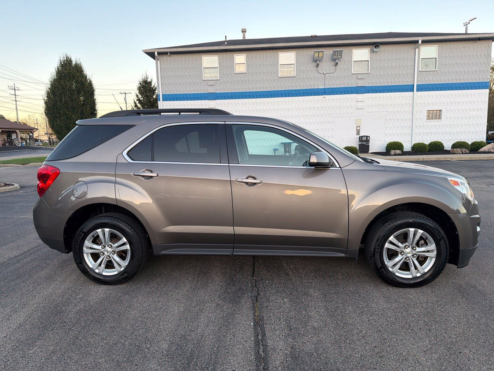 Used 2012 Chevrolet Equinox LT FWD image 6