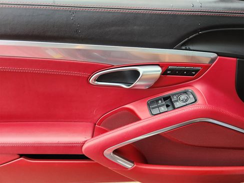 Used 2019 Porsche 911 Carrera 4S image 23