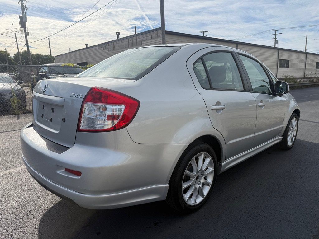 Used 2008 Suzuki SX4 Sedan FWD image 5