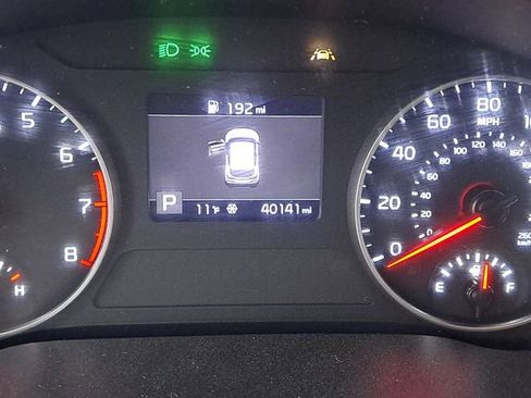 Used 2023 Kia Seltos LX image 10