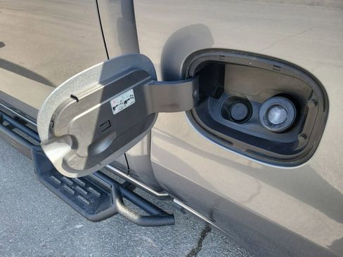 Used 2022 GMC Sierra 1500 Elevation image 31