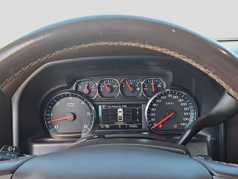 Used 2018 Chevrolet Silverado 1500 LT w/ Texas Edition image 22