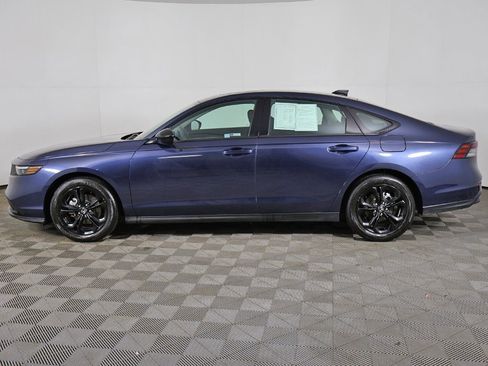 Certified 2025 Honda Accord SE image 17