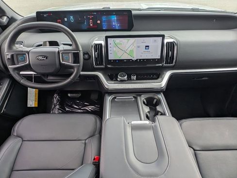 New 2026 Ford Expedition Max Platinum w/ Stealth Appearance Package AWD/4WD image 18