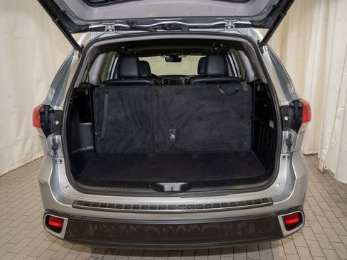 Used 2019 Toyota Highlander Limited image 5