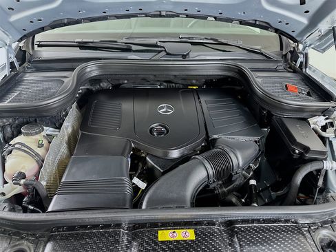 Used 2025 Mercedes-Benz GLE 350 4MATIC image 33