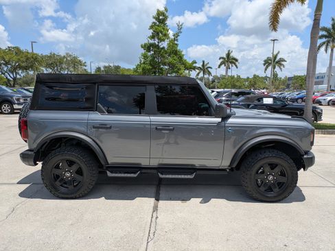 Certified 2023 Ford Bronco Black Diamond AWD/4WD image 3