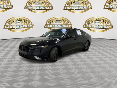 Used 2025 Honda Accord Touring image 7