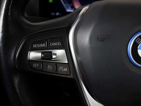 Used 2023 BMW i4 eDrive35 w/ Premium Package RWD image 26