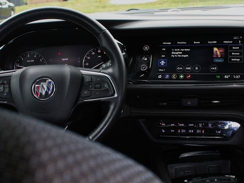 Used 2022 Buick Envision Preferred image 20