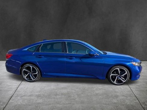 Used 2019 Honda Accord Sport image 3