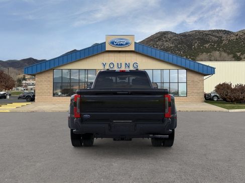 New 2026 Ford F450 Platinum w/ FX4 Off-Road Package AWD/4WD image 5