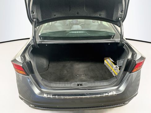 Used 2021 Nissan Altima 2.5 SV FWD image 27