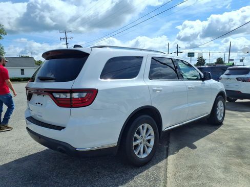 Used 2023 Dodge Durango SXT RWD image 2