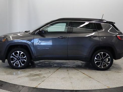 Certified 2022 Jeep Compass Limited image 2