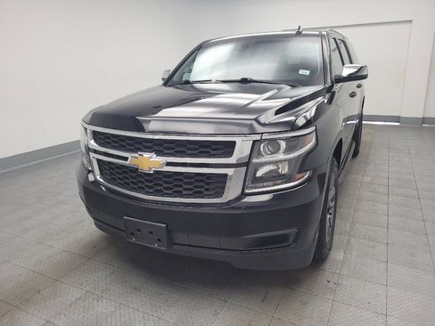 Used 2019 Chevrolet Suburban LT AWD/4WD image 15