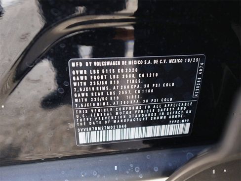 New 2026 Volkswagen Tiguan SE image 29