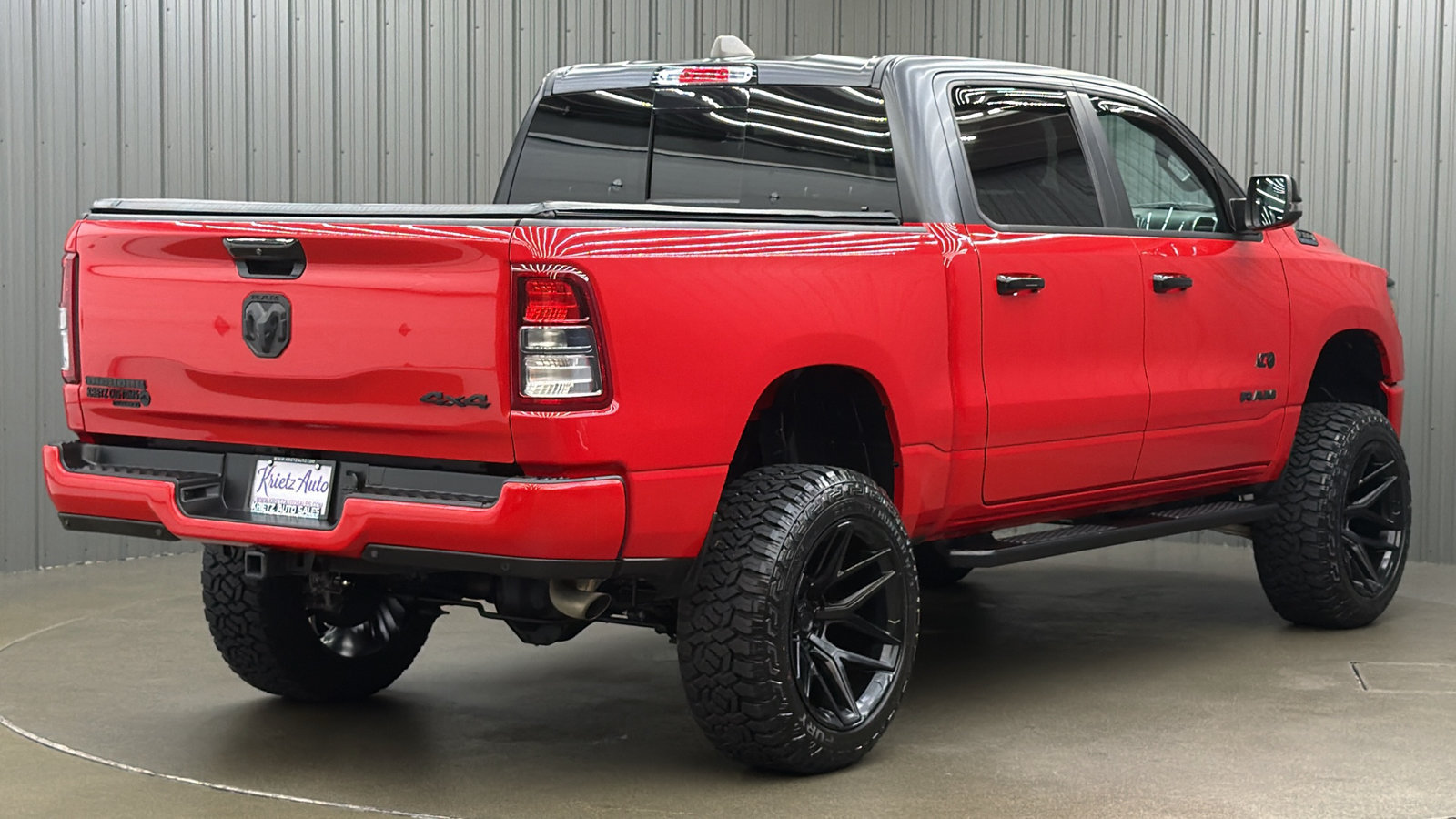 Used 2024 RAM 1500 4x4 Crew Cab image 5