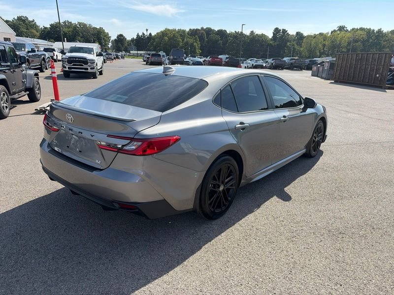 Used 2025 Toyota Camry SE w/ Convenience Package AWD/4WD image 3