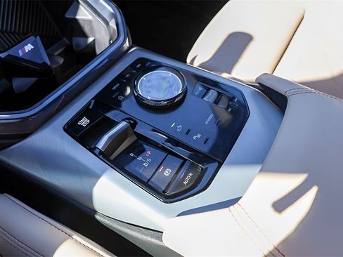 Used 2025 BMW X3 xDrive30i w/ M Sport Package image 19