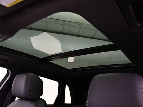 Used 2025 Audi Q3 2.0T Premium w/ Convenience Package image 18