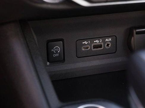 Used 2025 Nissan Sentra SV w/ All-Weather Package FWD image 19
