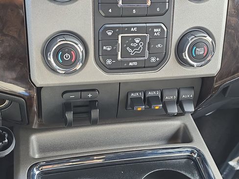 Used 2016 Ford F350 Platinum w/ Snow Plow Prep Package image 25