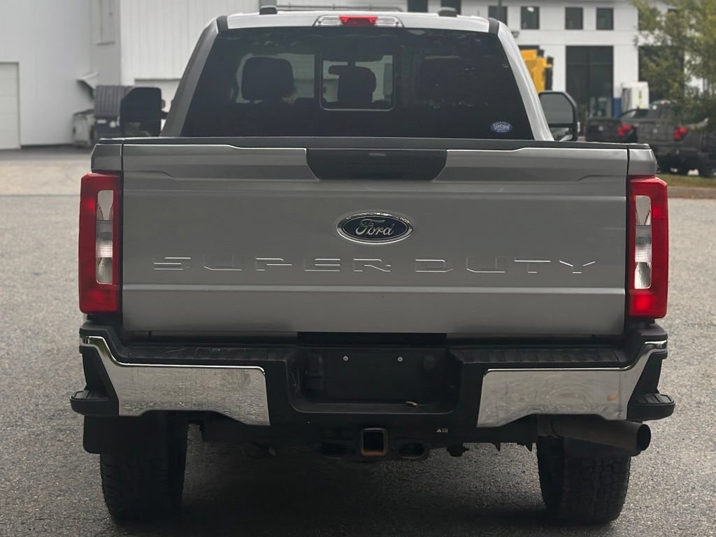 Used 2024 Ford F350 XLT w/ Snow Plow Prep Package AWD/4WD image 4