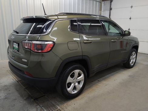 Used 2018 Jeep Compass Latitude image 10