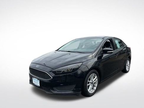 Used 2017 Ford Focus SE image 10