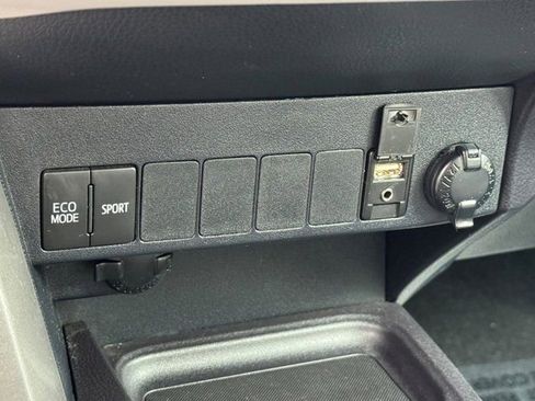 Used 2017 Toyota RAV4 XLE w/ Plus Extra Value Package image 29