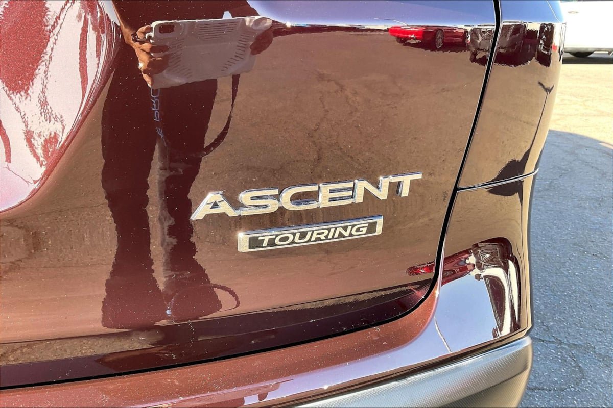Used 2023 Subaru Ascent Touring AWD/4WD image 8
