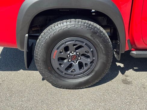 Certified 2025 Nissan Frontier PRO-4X w/ Pro Premium Package AWD/4WD image 10