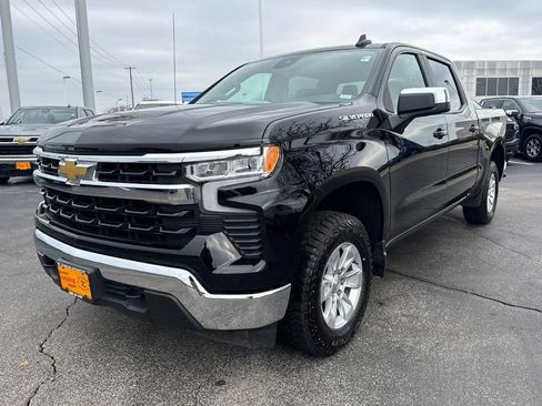 Used 2025 Chevrolet Silverado 1500 LT AWD/4WD image 8