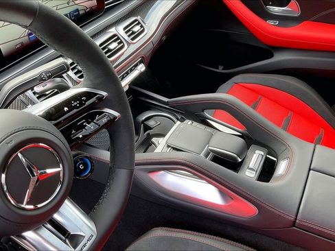 New 2026 Mercedes-Benz GLE 53 AMG 4MATIC Coupe image 8