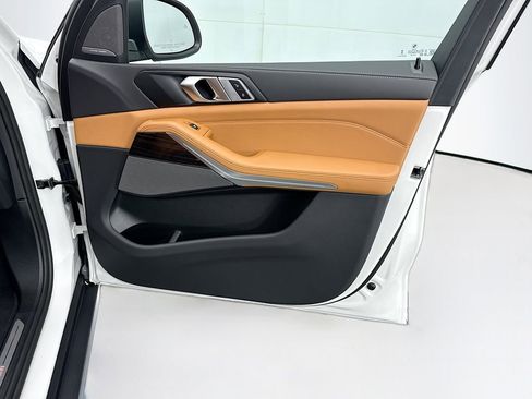 New 2026 BMW X5 xDrive40i w/ Climate Comfort Package AWD/4WD image 24