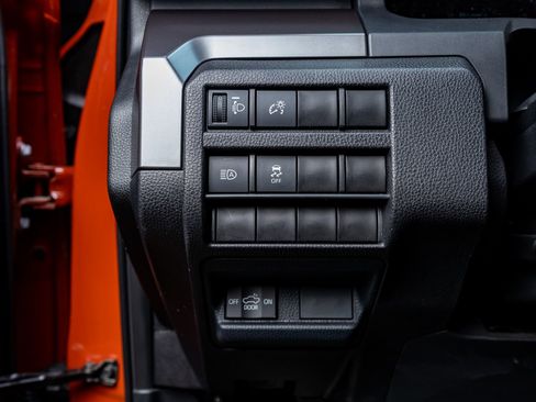 Used 2025 Toyota Tacoma TRD Off-Road image 20