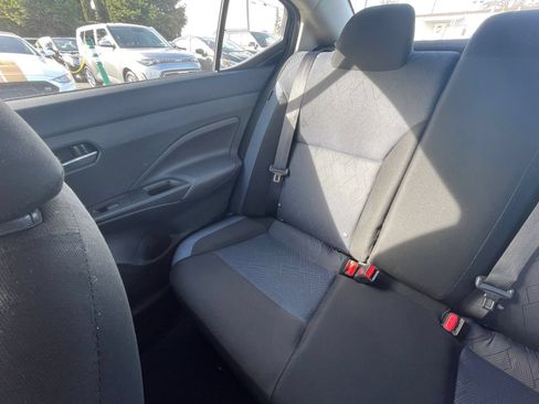 Used 2025 Nissan Versa SV FWD image 37