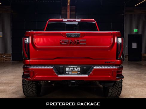 Used 2025 GMC Sierra 2500 AT4 w/ AT4 Premium Plus Package image 7