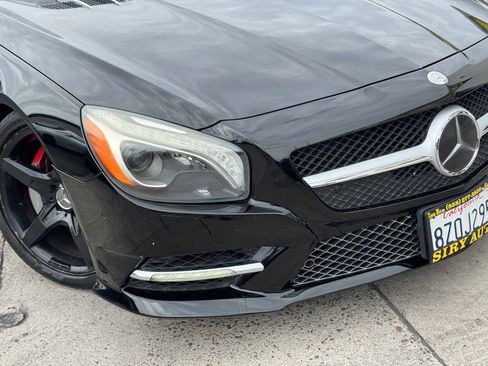 Used 2013 Mercedes-Benz SL 550 image 3
