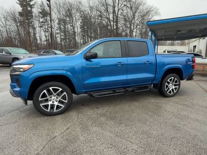 Used 2024 Chevrolet Colorado Z71 w/ Z71 Convenience Package 2
