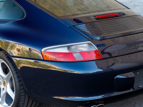Used 2003 Porsche 911 GT3 RS image 36