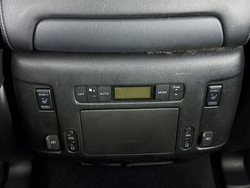 Used 2019 Nissan Armada Platinum w/ Captain's Chairs Package AWD/4WD image 28