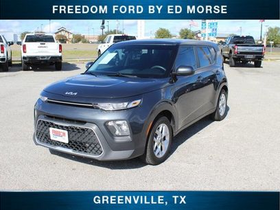 Used 2022 Kia Soul LX w/ Technology Package